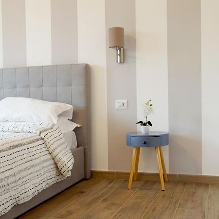 Minerva Rooms Pavia Ngoại thất bức ảnh