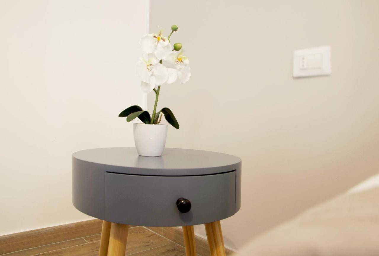 Minerva Rooms Pavia Ngoại thất bức ảnh