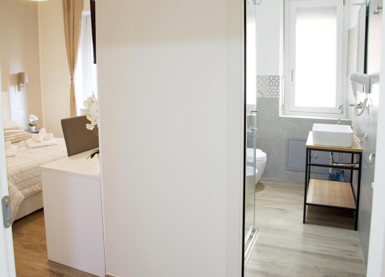 Minerva Rooms Pavia Ngoại thất bức ảnh
