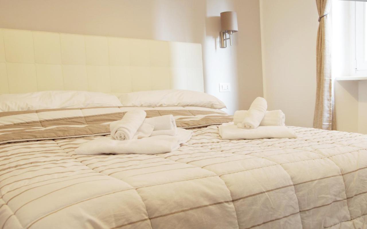 Minerva Rooms Pavia Ngoại thất bức ảnh